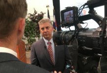 Republican Victor Mitchell, running for Colorado governor, might be open to no jail time for using ‘common, everyday drugs’